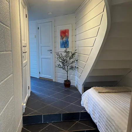 Apartment Sentral, Romslig Og Lys Med Parkering Sandnes (Rogaland)