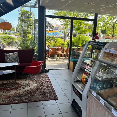 Apartmán Sentral, Romslig Og Lys Med Parkering *