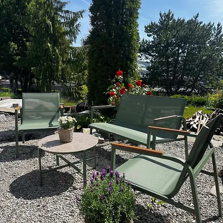 Apartmán Sentral, Romslig Og Lys Med Parkering *
